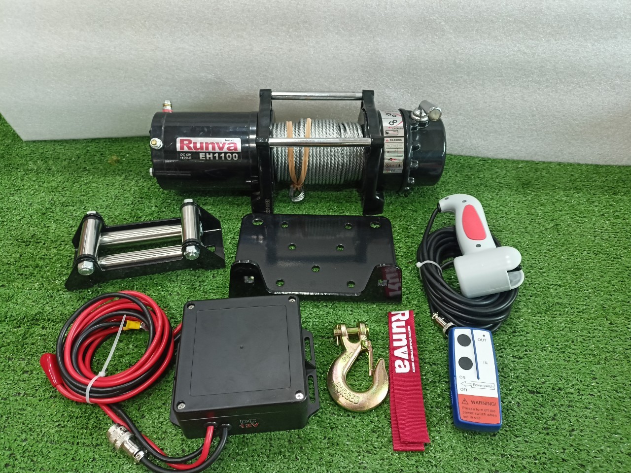 WINCH RUNVA (EH 1100) 12V