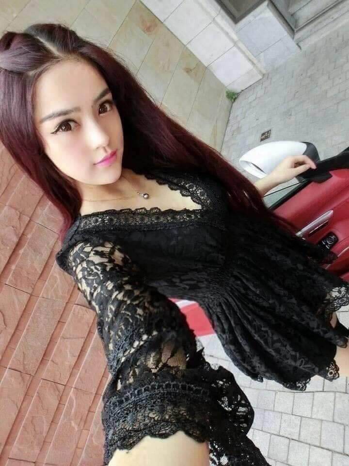 เดรสลูกไม้สั้น