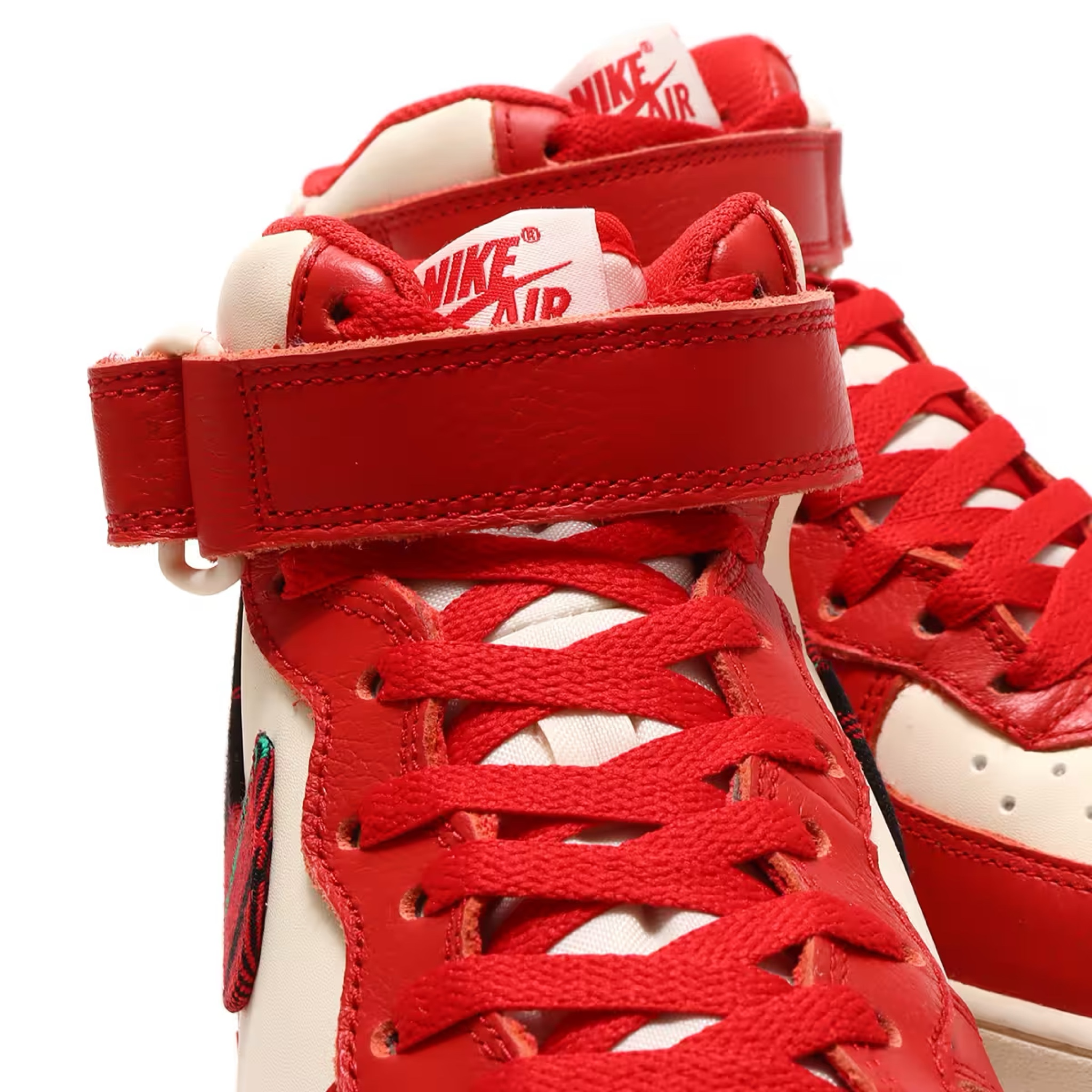 รองเท้า Nike Air Force 1 Mid ‘07 LX ‘Red Plaid’ (M10.5US)