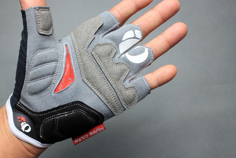 ถุงมือจักรยานครึ่งนิ้ว PEARL iZUMi รุ่น SlipStream