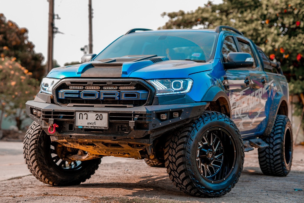 FORD FX4MAX แต่งทรงเมกาที่ STEP9