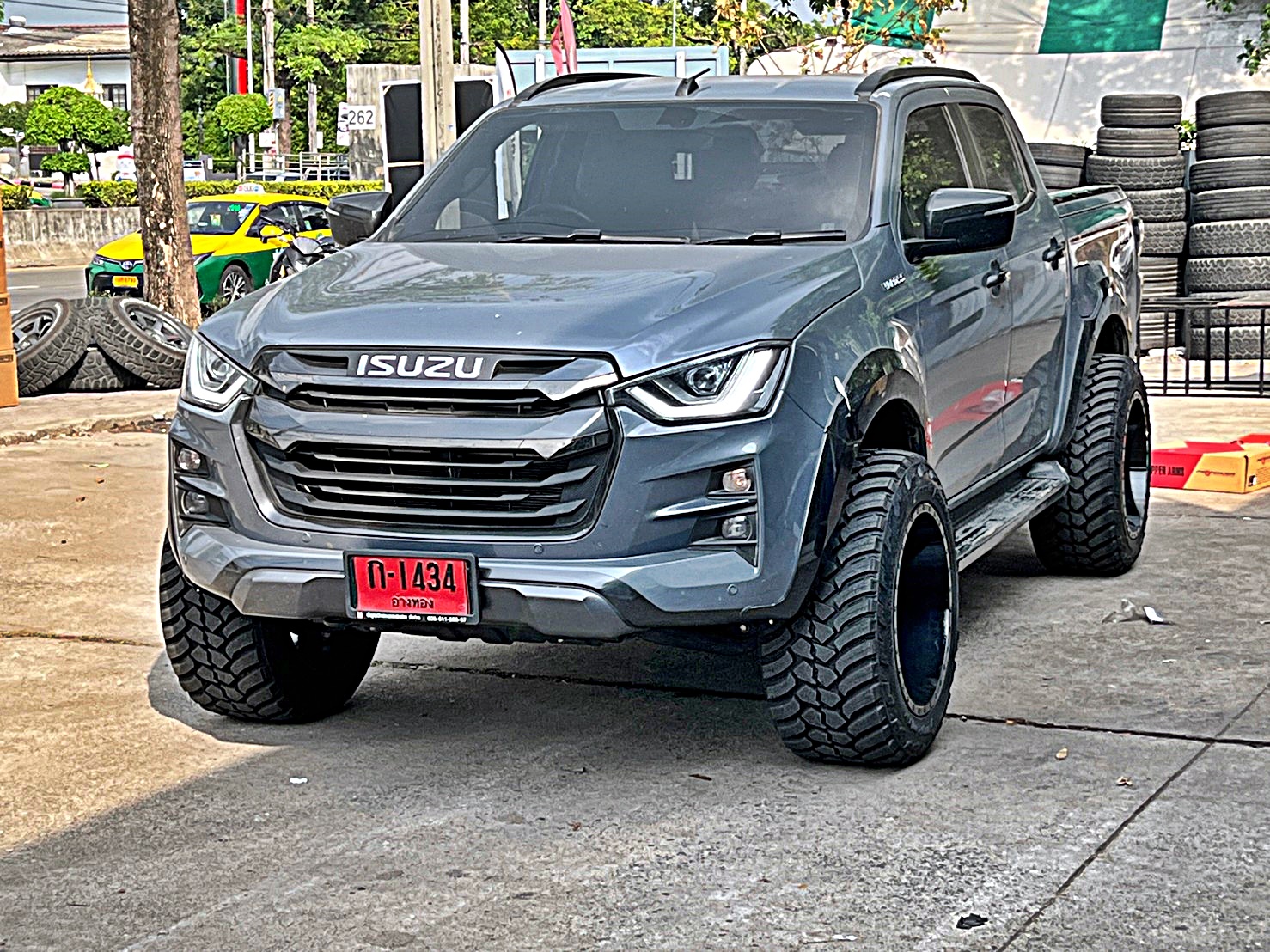D-MAX ทรงเมกา จากอุธยา