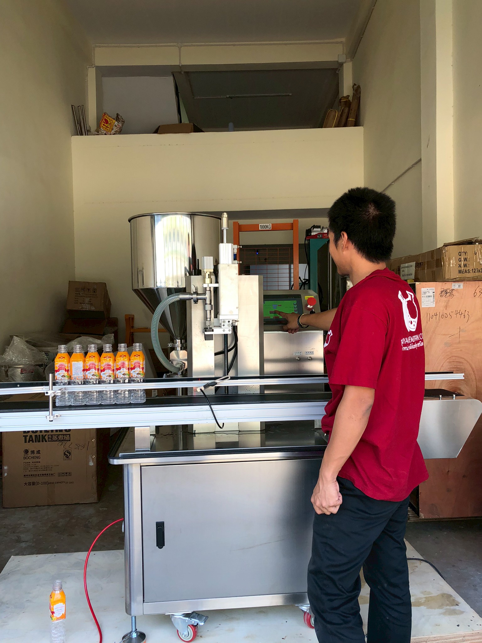 🌈13007 เครื่องบรรจุของเหลว แบบสายพาน ควบคุมด้วยระบบ PLC รุ่น HD40-1 automatic filling machine 5-100ml