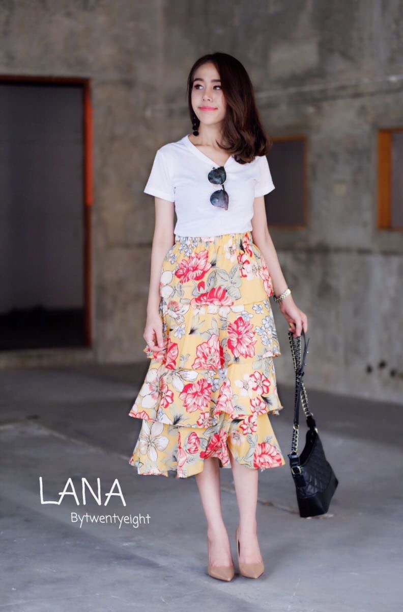 set 2 ชิ้น เสื้อสีพื้น กับ กระโปรงชั้นๆ