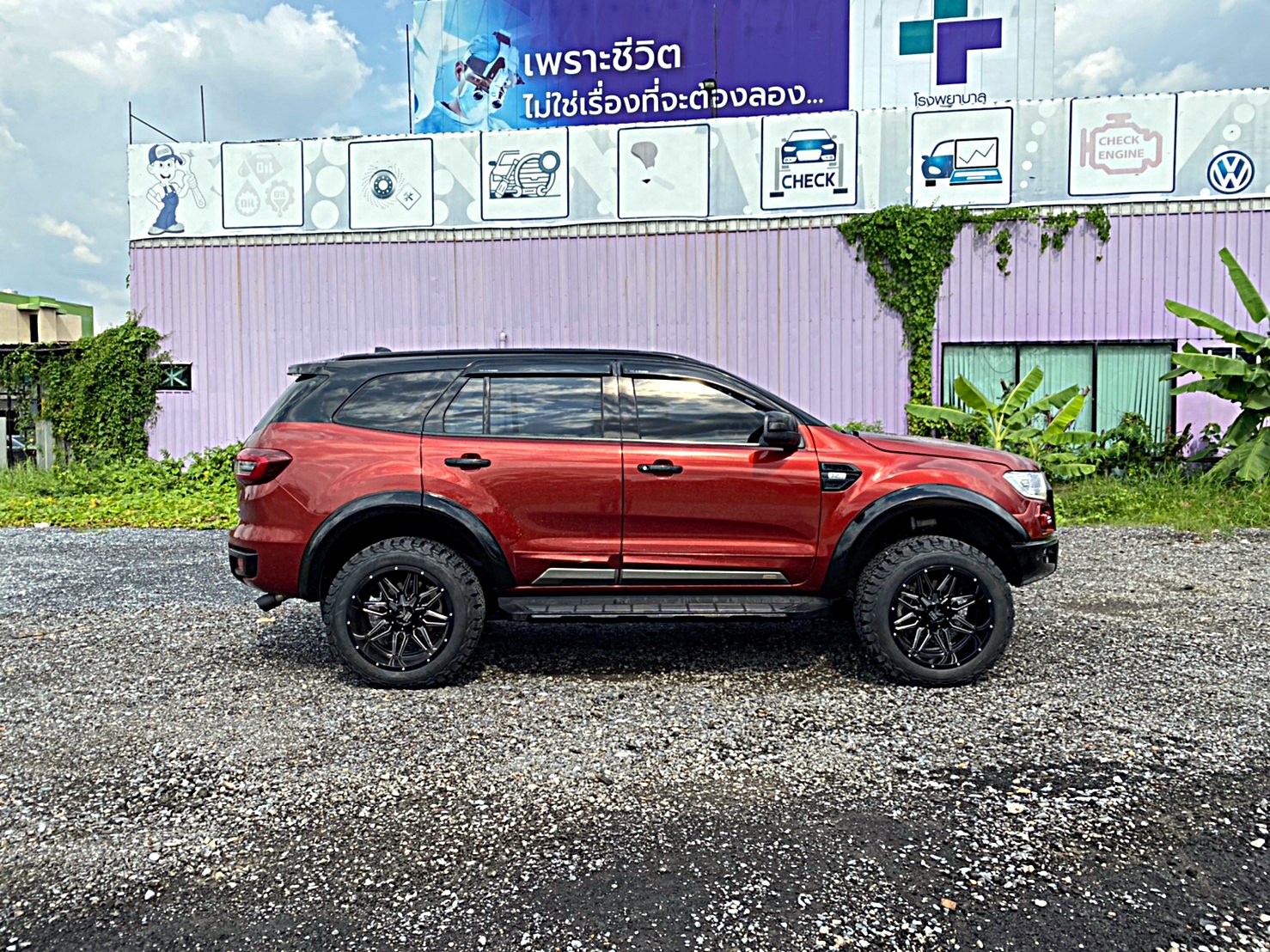 FORD EVEREST จัดทรงเมกาที่ STEP9