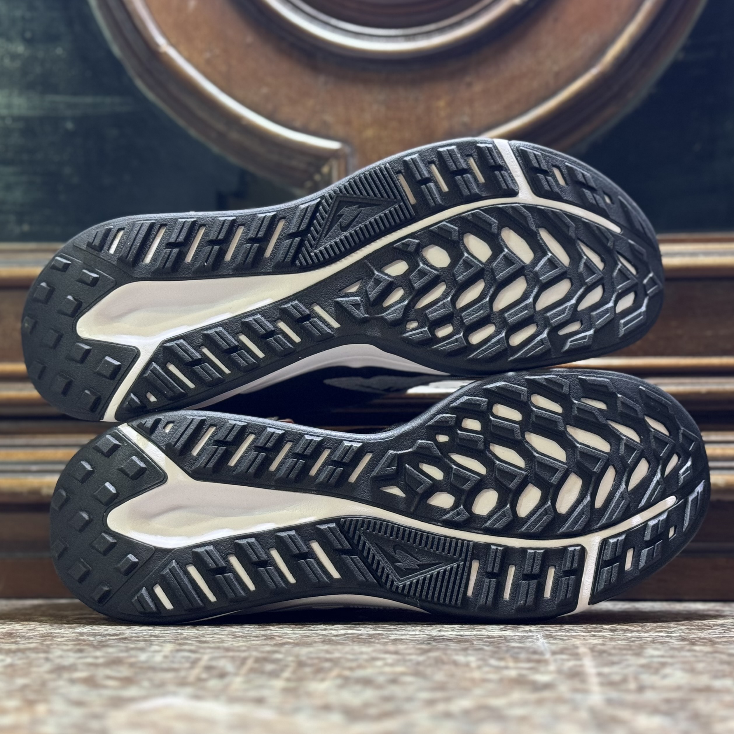 รองเท้าวิ่งเทรล Nike Juniper Trail 2 ‘BLACK’ (M9/10US)