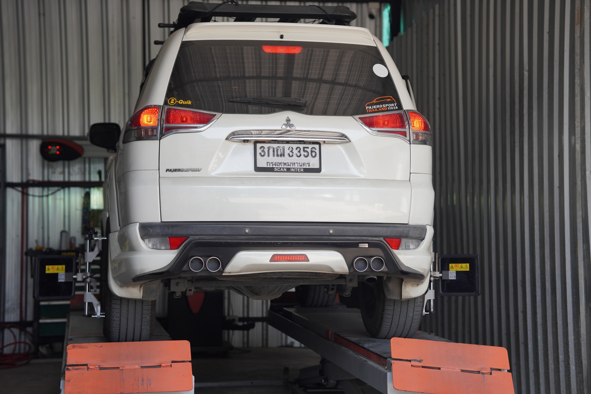 โช๊ค PROFENDER QUEEN SERIES ใส่ PAJERO ที่ STEP9