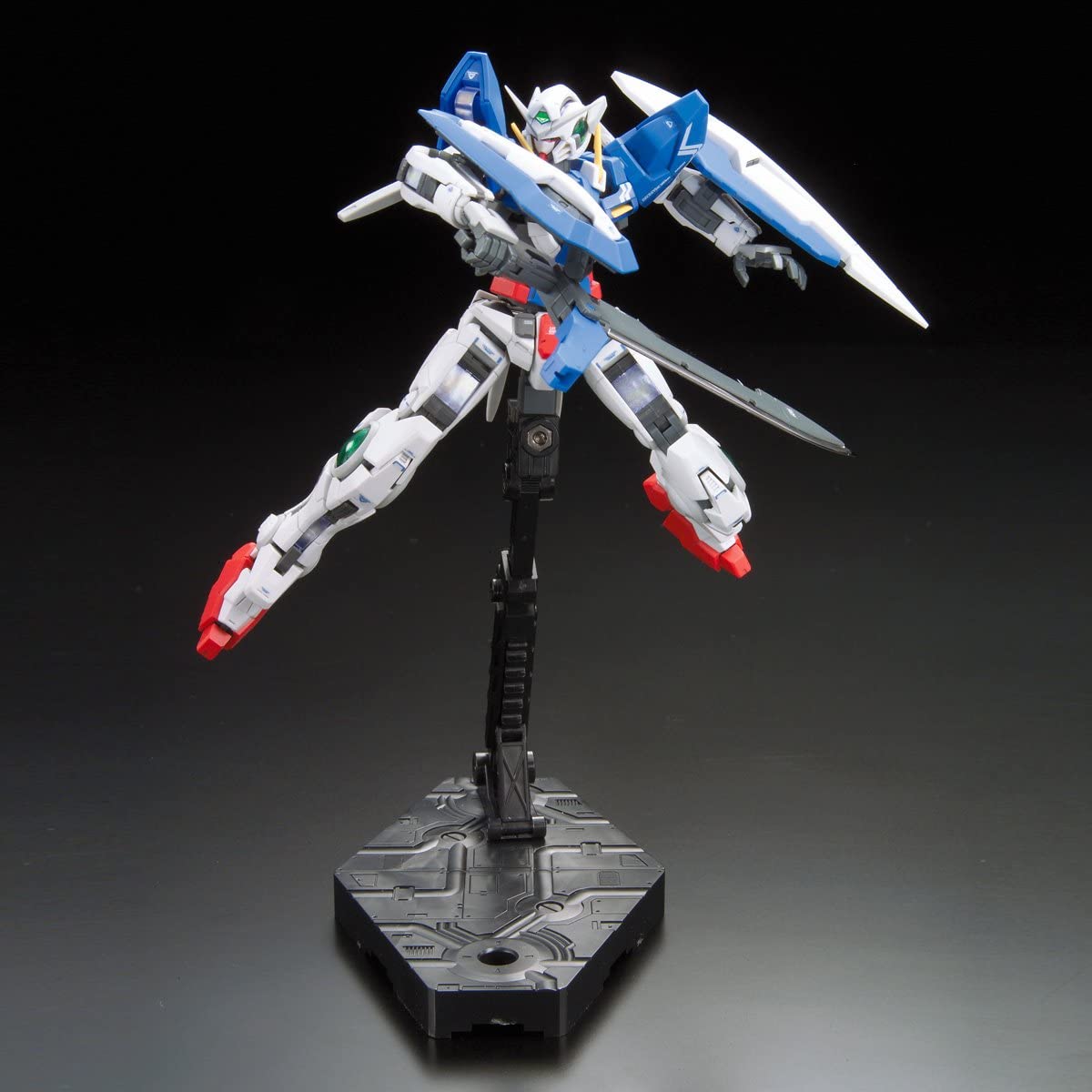 GN-001 Gundam Exia (RG) (Gundam Model Kits)