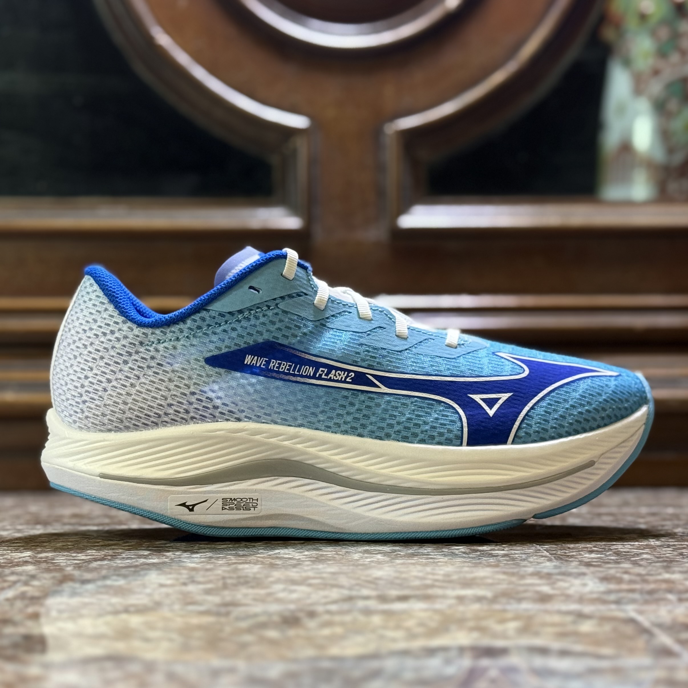 รองเท้าวิ่ง Mizuno Wave Rebellion Flash 2 (M9/10US)