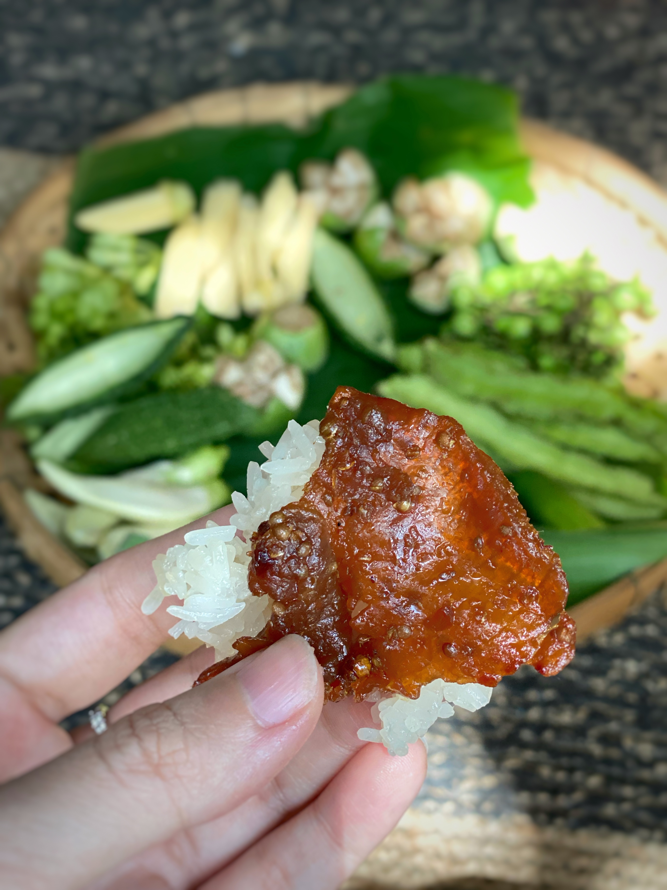 หมูแดดเดียว ใส่ลูกผักชี สูตรนิ่ม ไม่ติดมัน ทอดเสร็จพร้อมส่ง ราคาถูก