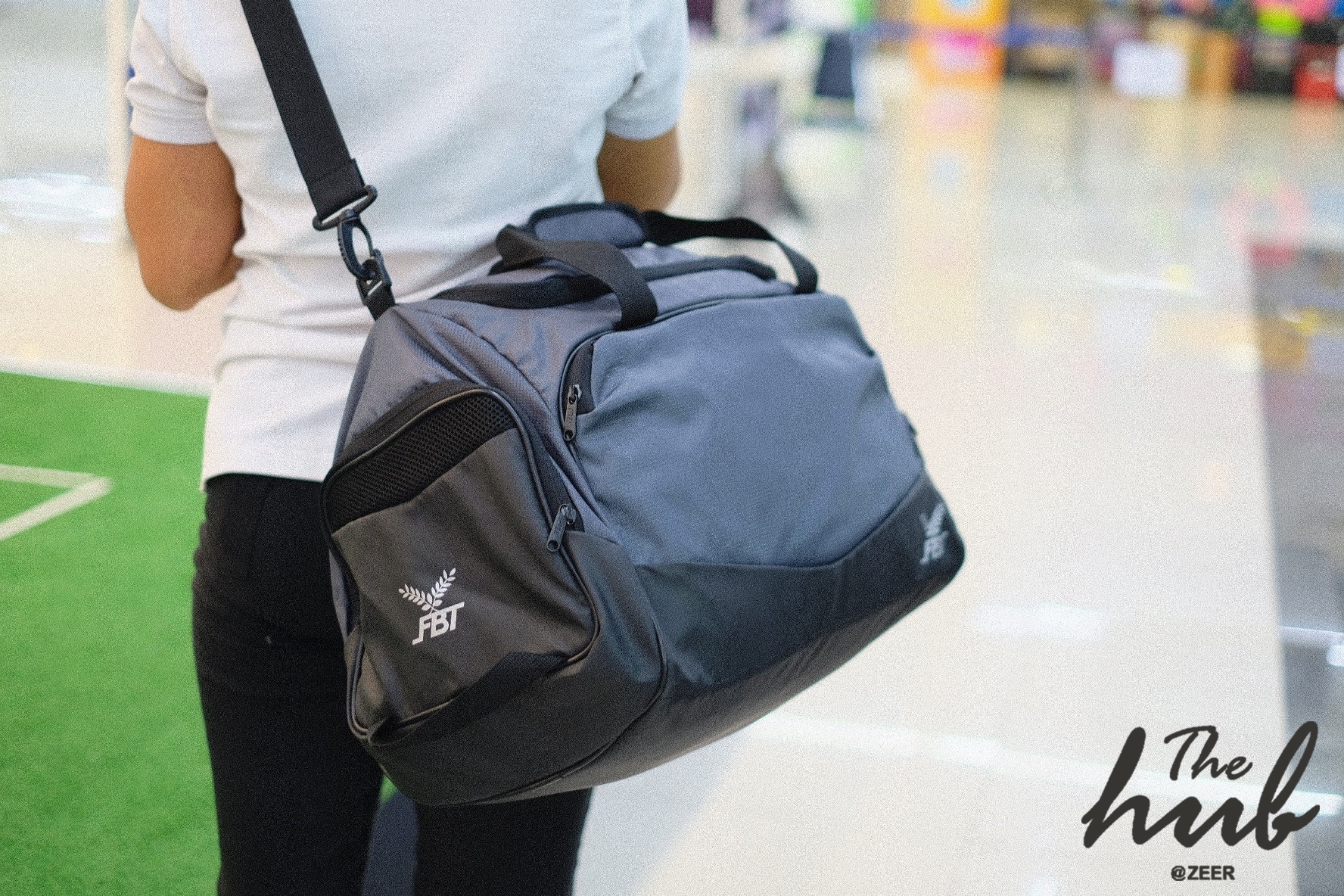 กระเป๋าเสื้อผ้า FBT