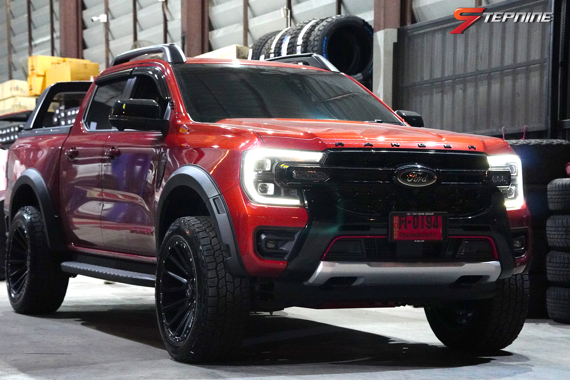 Ford Ranger Stormtrak ลูกค้าบอกเห็นสโลแกนร้านแล้วอดใจไม่ไหว "ให้มันจบที่ร้านเรา"