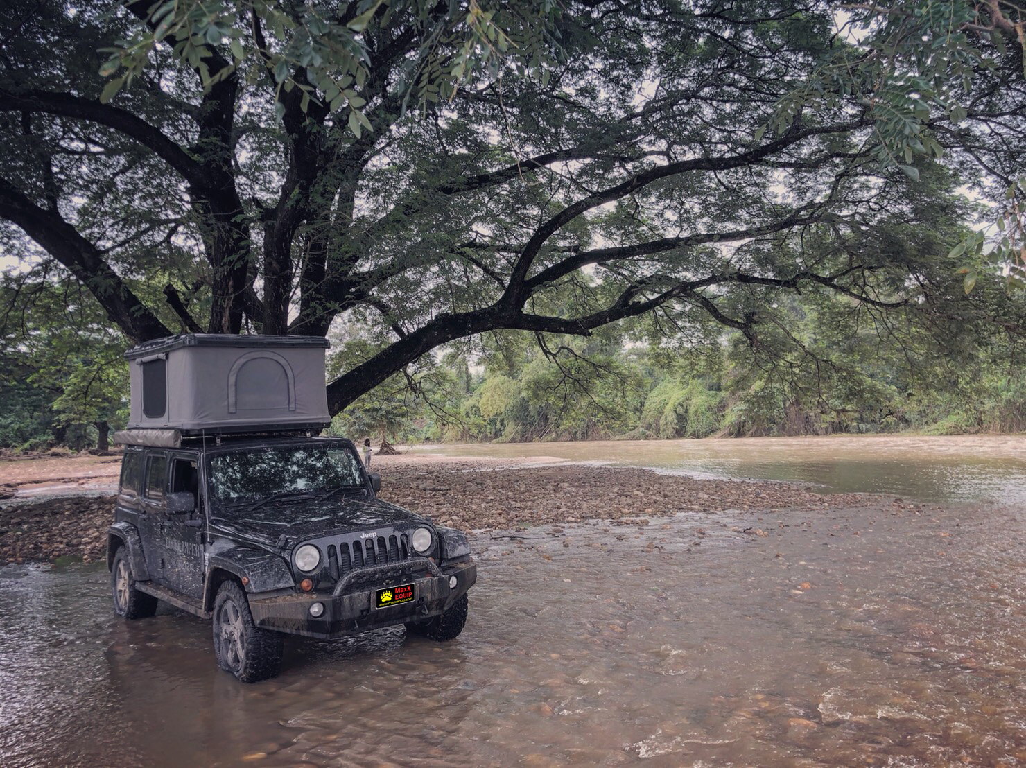 HAWK EYE PLUS 1.2 - MaxX Equip เต็นท์หลังคารถ ประเภท หลังคาแข็ง