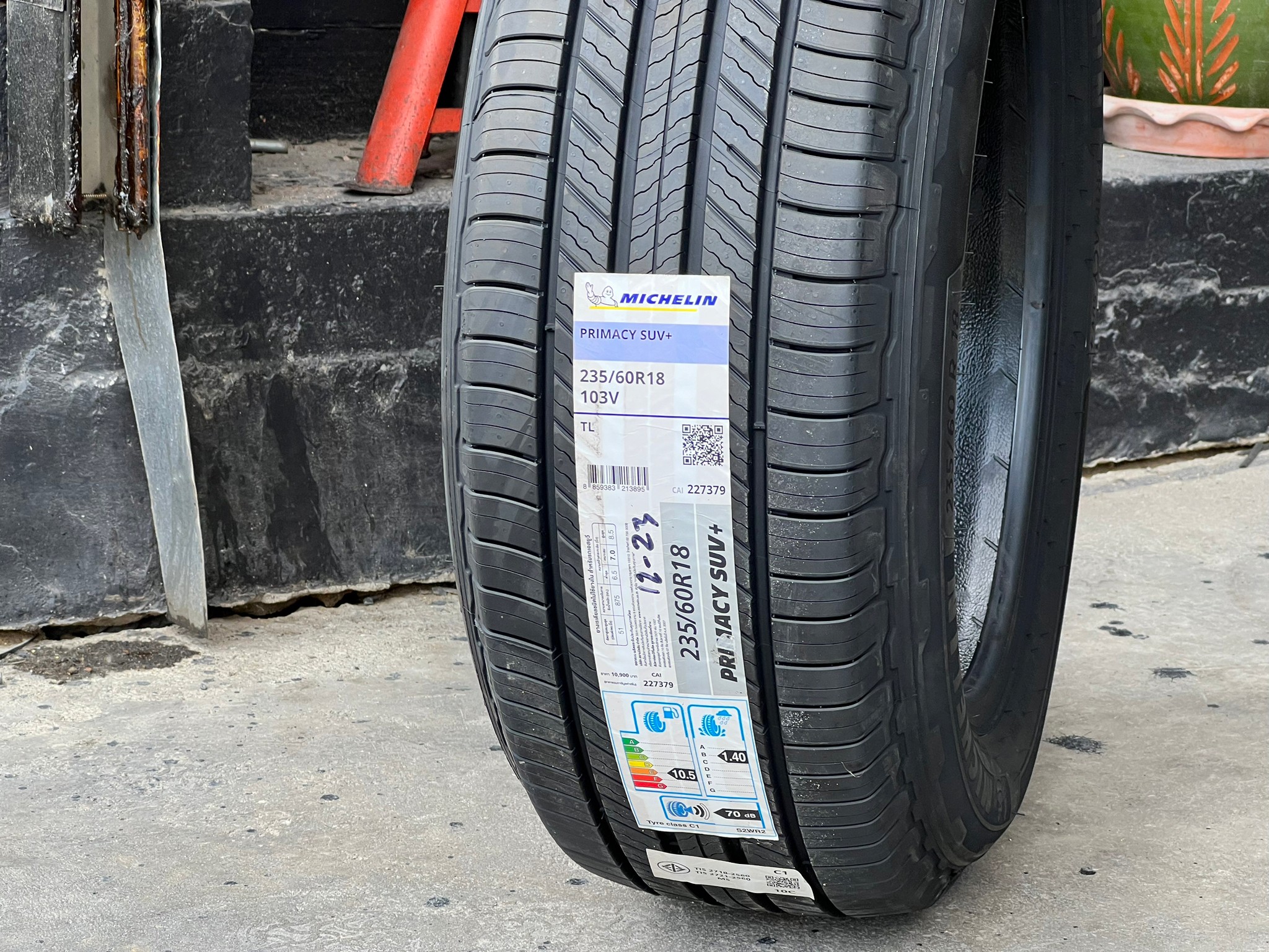ยางใหม่ MICHELIN PRIMACY SUV+ 235/60-18 ราคาถุกที่ STEP9