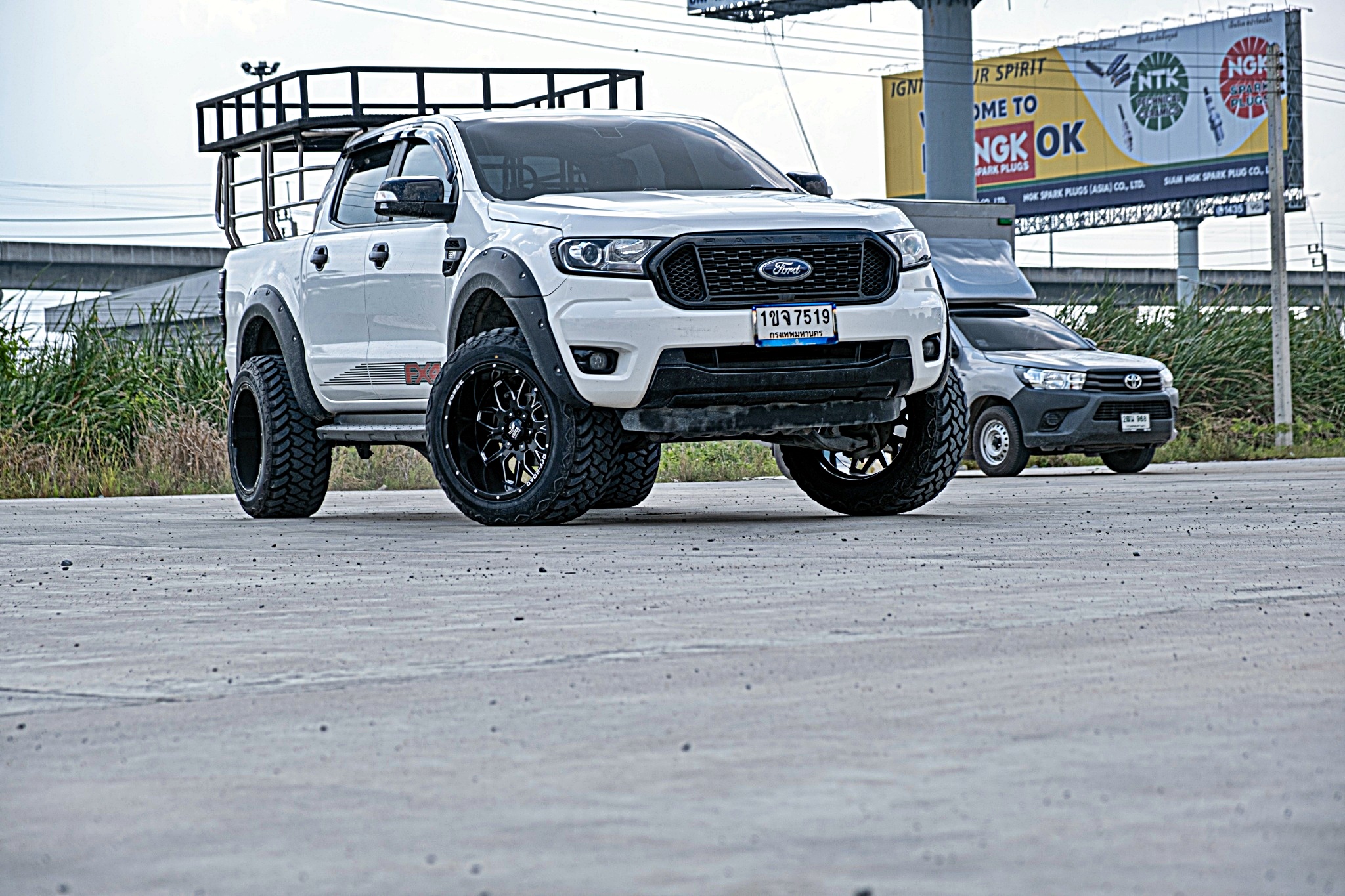 FORD RANGER แต่งทรงเมกาที STEP9