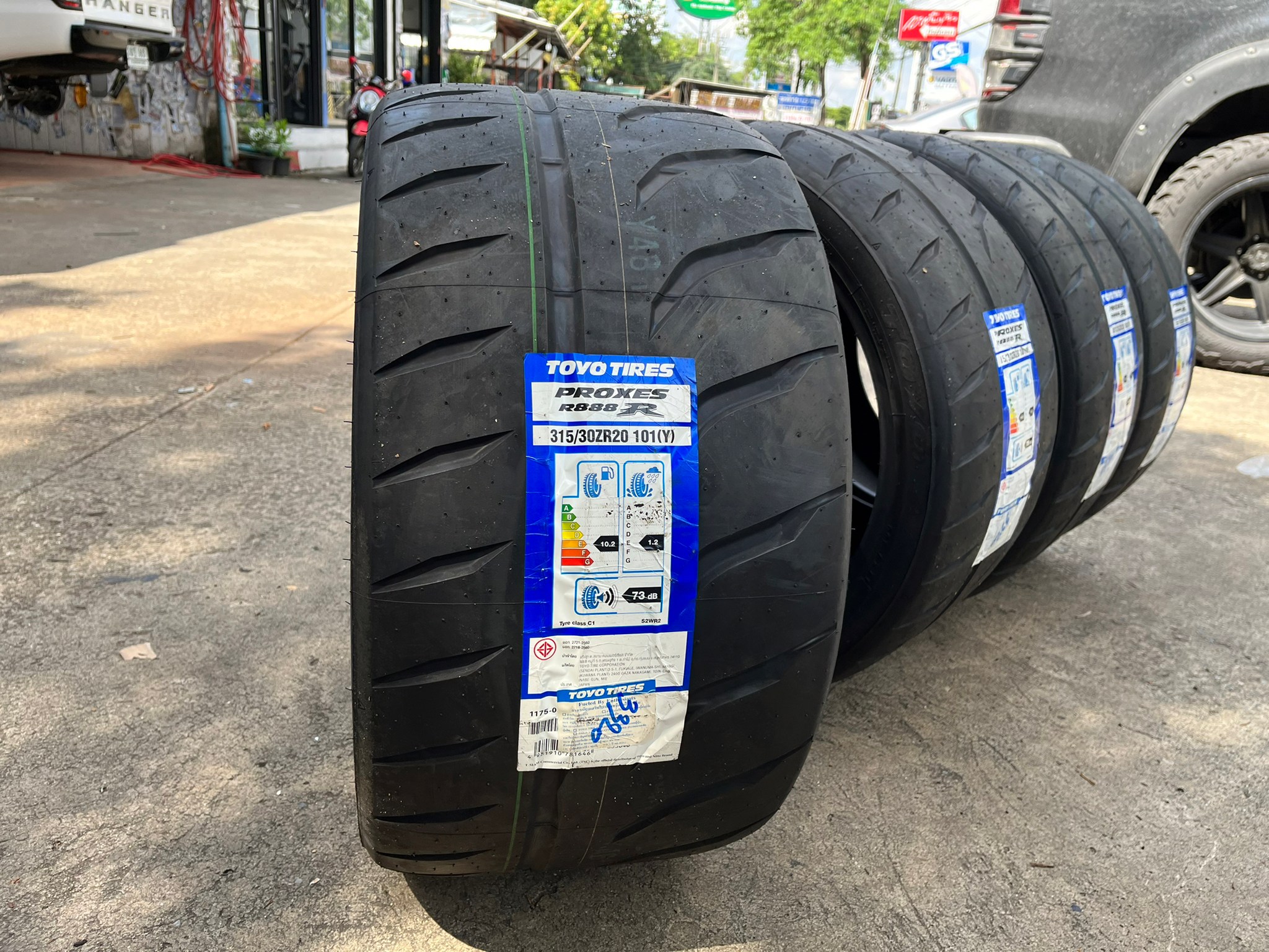 TOYO R888R 315/30-20 ยางซอฟราคาพิเศษ ที่ STEP9