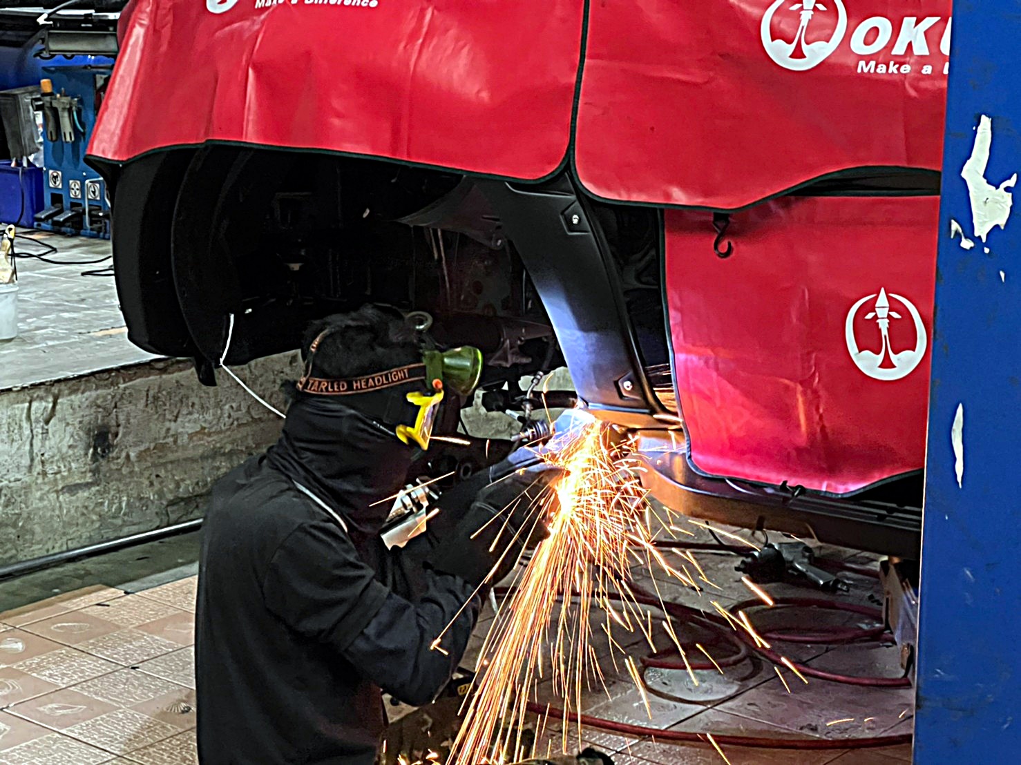 FORD ทรงเมกา ล้อ ATLAS LP105 ขอบ20