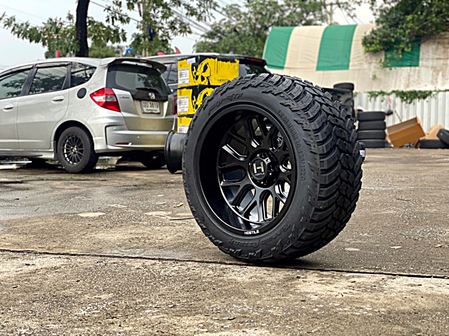 FORD EVEREST ทรงเมกา ล้อ HOSTILE H120 โคตรหล่อ