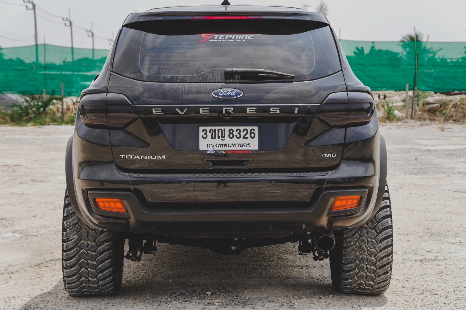 FORD EVEREST ทรงเมกา ล้อแท้ HOSTILE