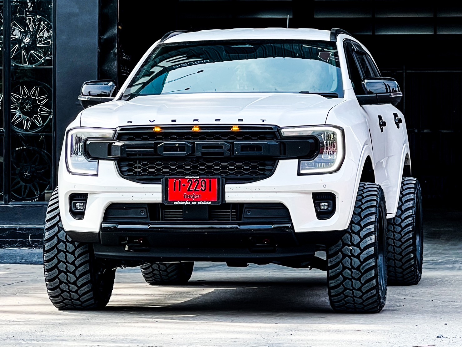 FORD EVEREST NEXTGEN #ทรงซ้อ ขับมาจากพิษณุโลก มาแต่งทรงเมกา