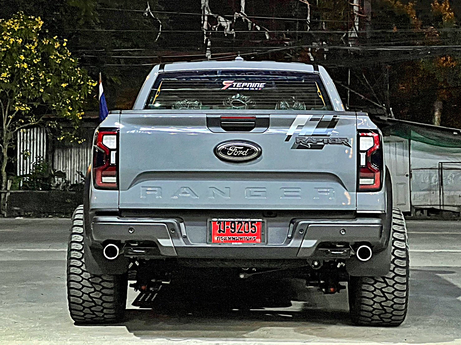 ส่งงาน RAPTOR V6 หล่อจบ ที่ Step9 ล้อแท้ HOSTILE H113