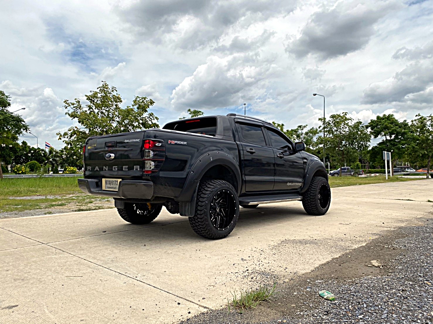 FORD WILDTRAK จัดทรงเมกาที่ STEP9