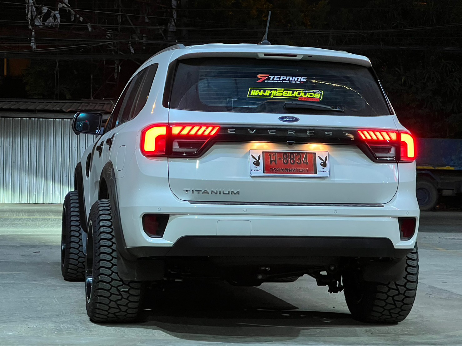 FORD EVEREST NEXTGEN ชุมพร แต่งทรงเมกาที่ STEP9