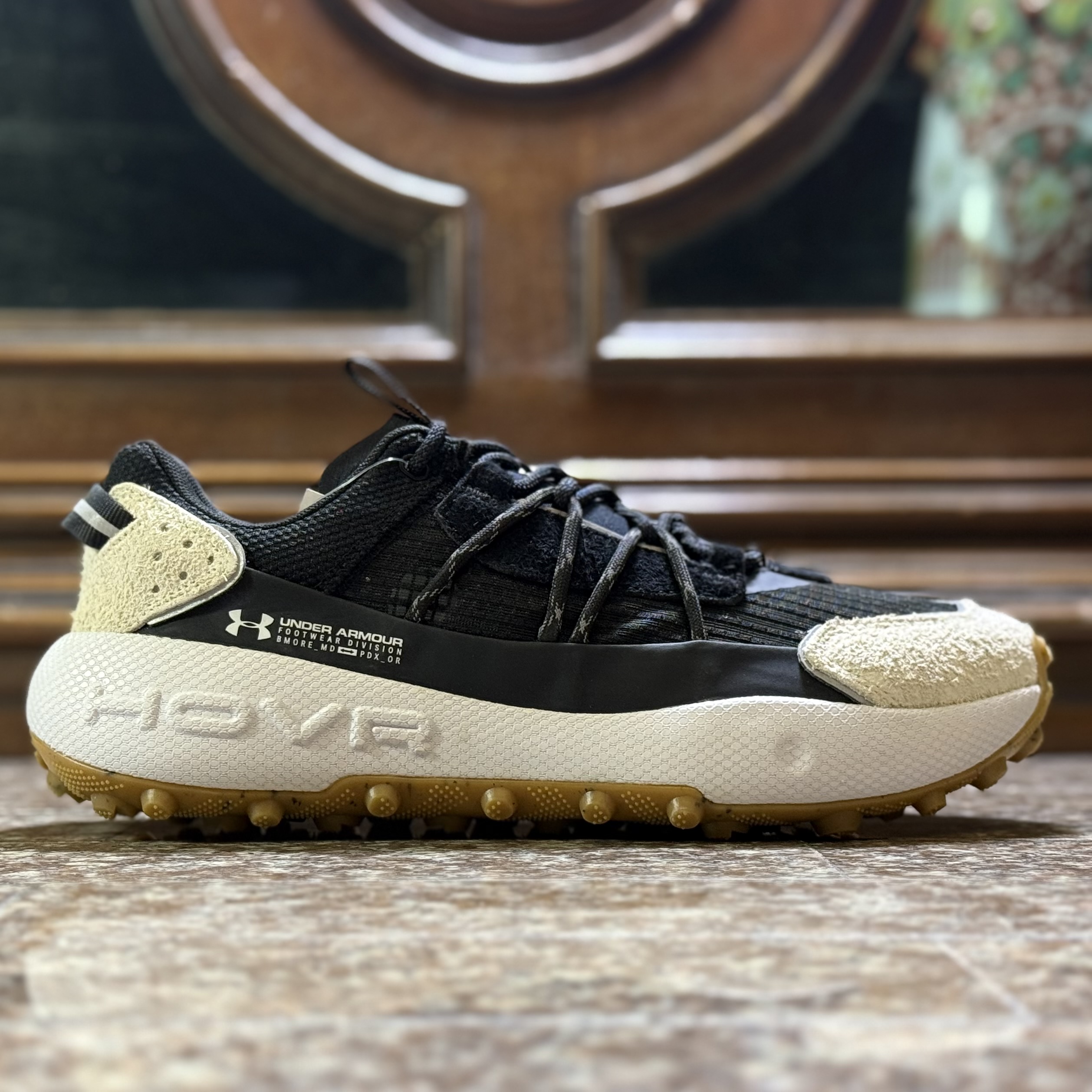 รองเท้าเดินป่า Under Armour Fat Tire Venture Pro (M8/9/9.5US)