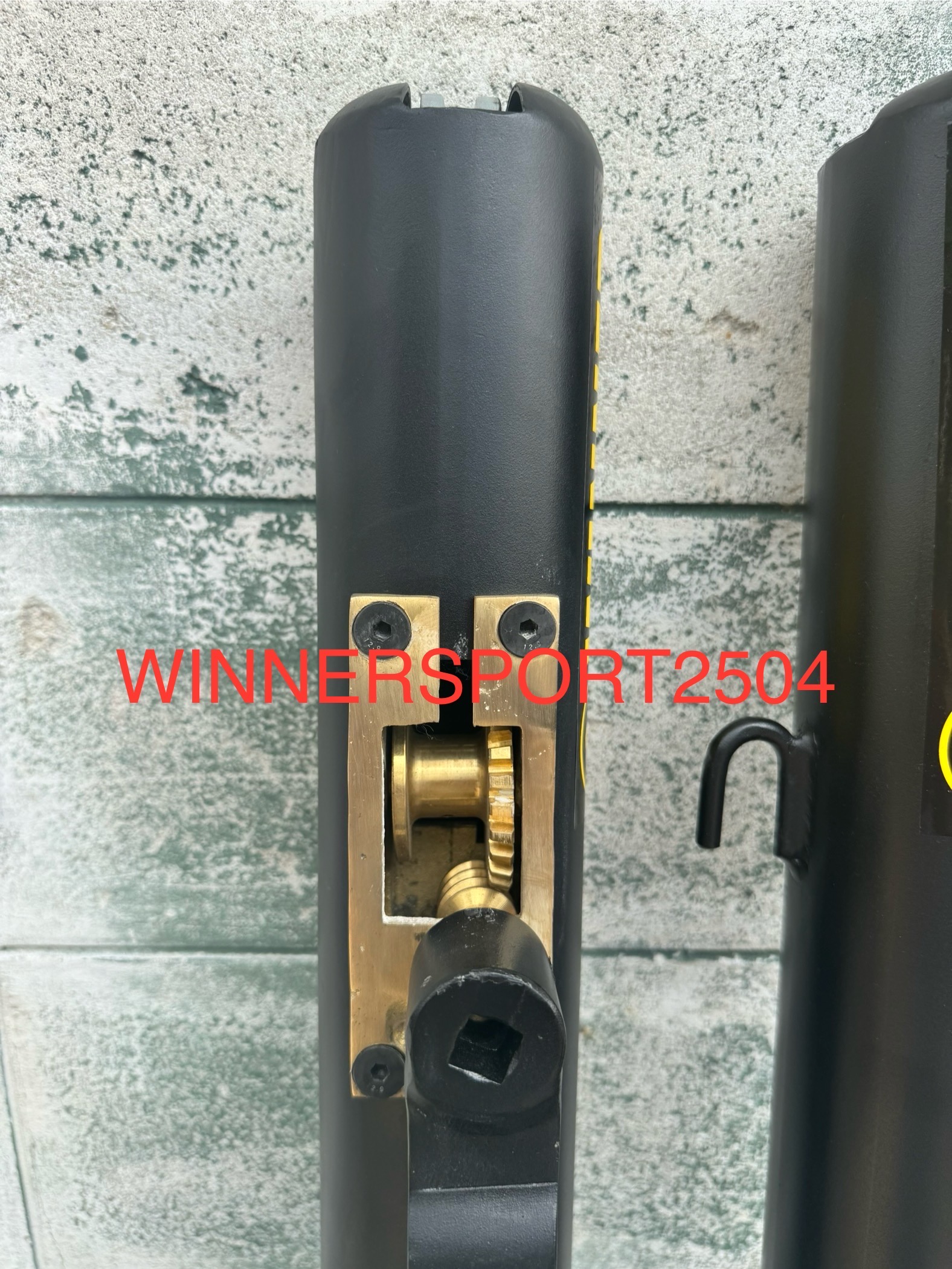 เสาเทนนิส ฝังพื้น เฟืองทองเหลือง แบบพิเศษอย่างดี | WINNER