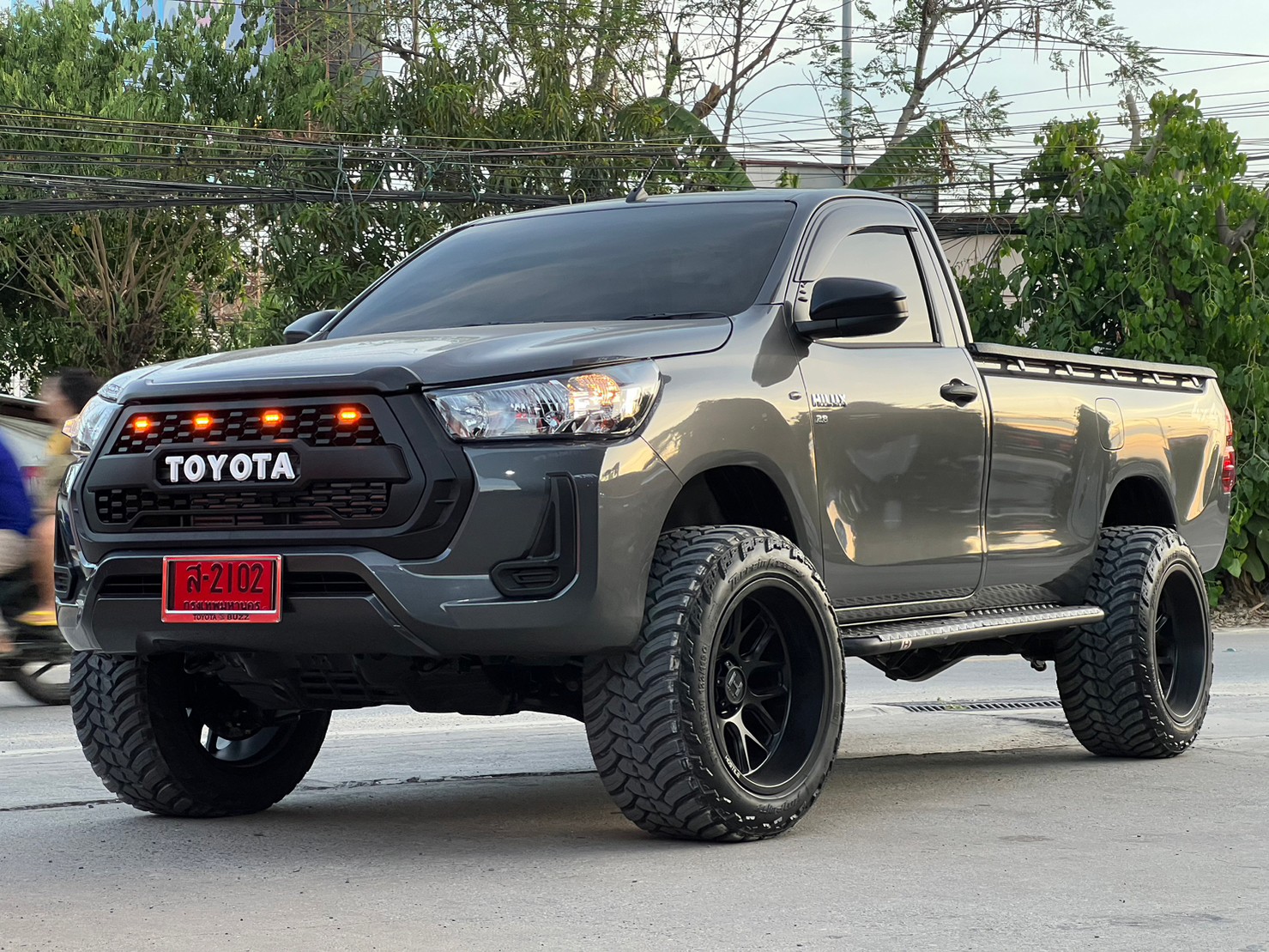 TOYOTA REVO หัวเดียว ทรงเมกา ที่ STEP9