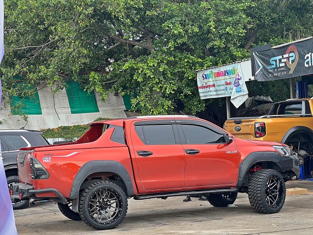 #TOYOTA_REVO จองคิวมาจากหนองบัวลำภู