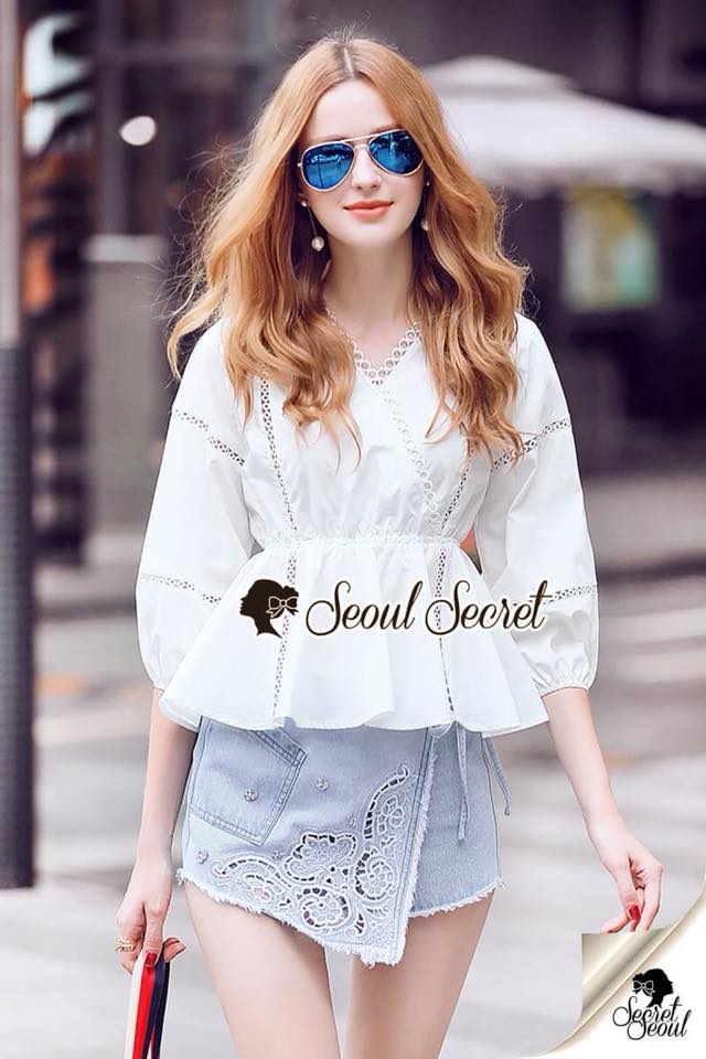 ชุดเซ็ทเสื้อ+กางเกง+ดีเทลงานปักและฉลุ