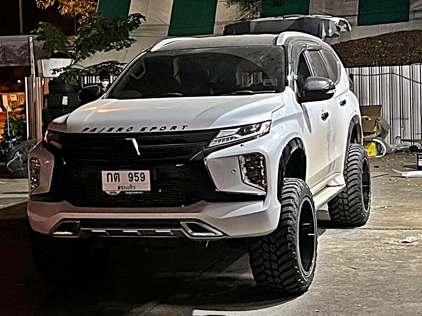 PAJERO SPORT ทรงเมกา ที่ STEP9