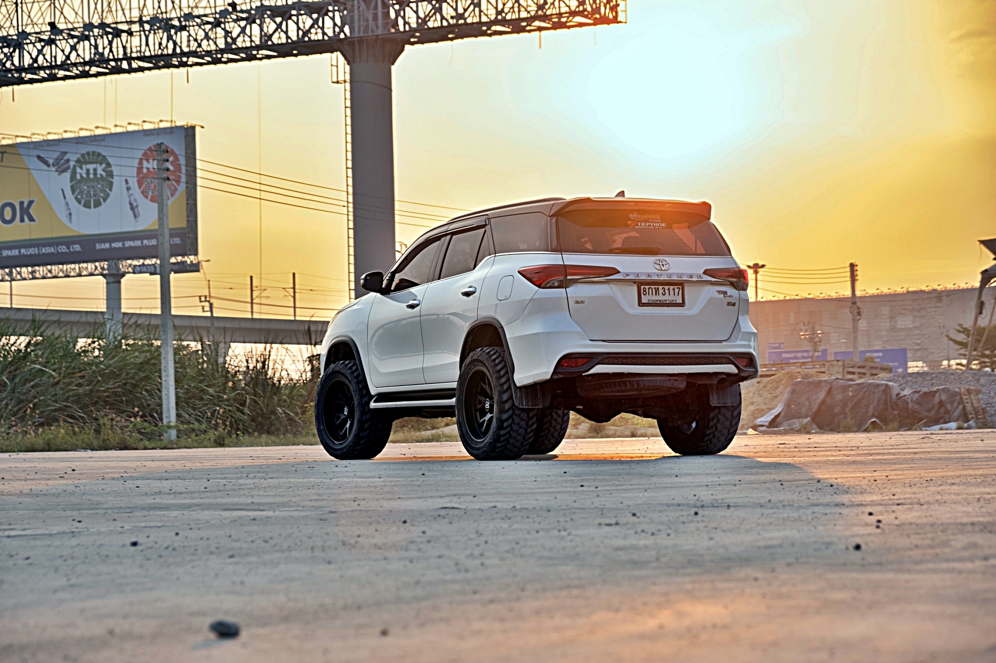 TOYOTA FORTUNER ทรงเมกาที่ STEP9