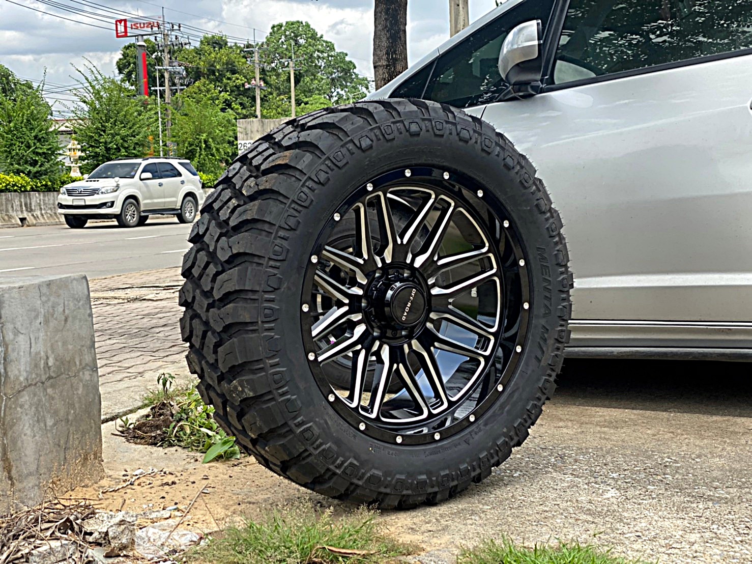 FORTUNER จัดทรงเมกาที่ STEP9