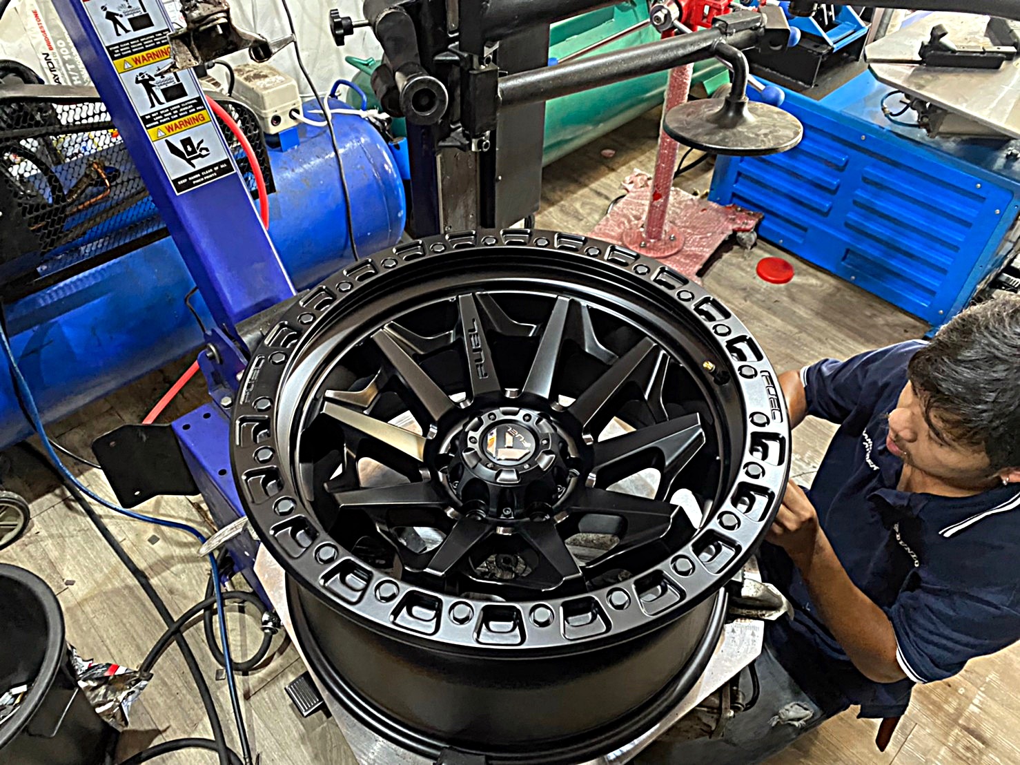 FORD RAPTOR ล้อ FUEL COVERT ขอบ20