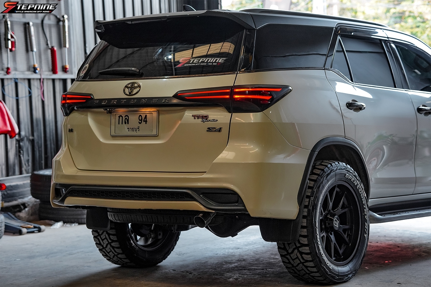TOYOTA FORTUNER จองคิวมาจากราชบุรี คันนี้เดิมๆไม่ยก
