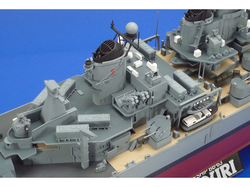 1/350 SCALE US BATTLESHIP BB-63 MISSOURI (CIRCA 1991)