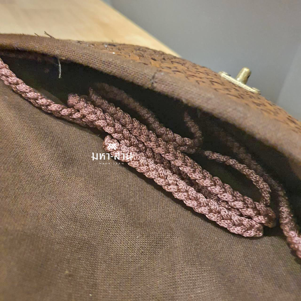 กระเป๋ากระจูด สะพายข้าง แต่งผ้าไทย คละสีทักแชท❣