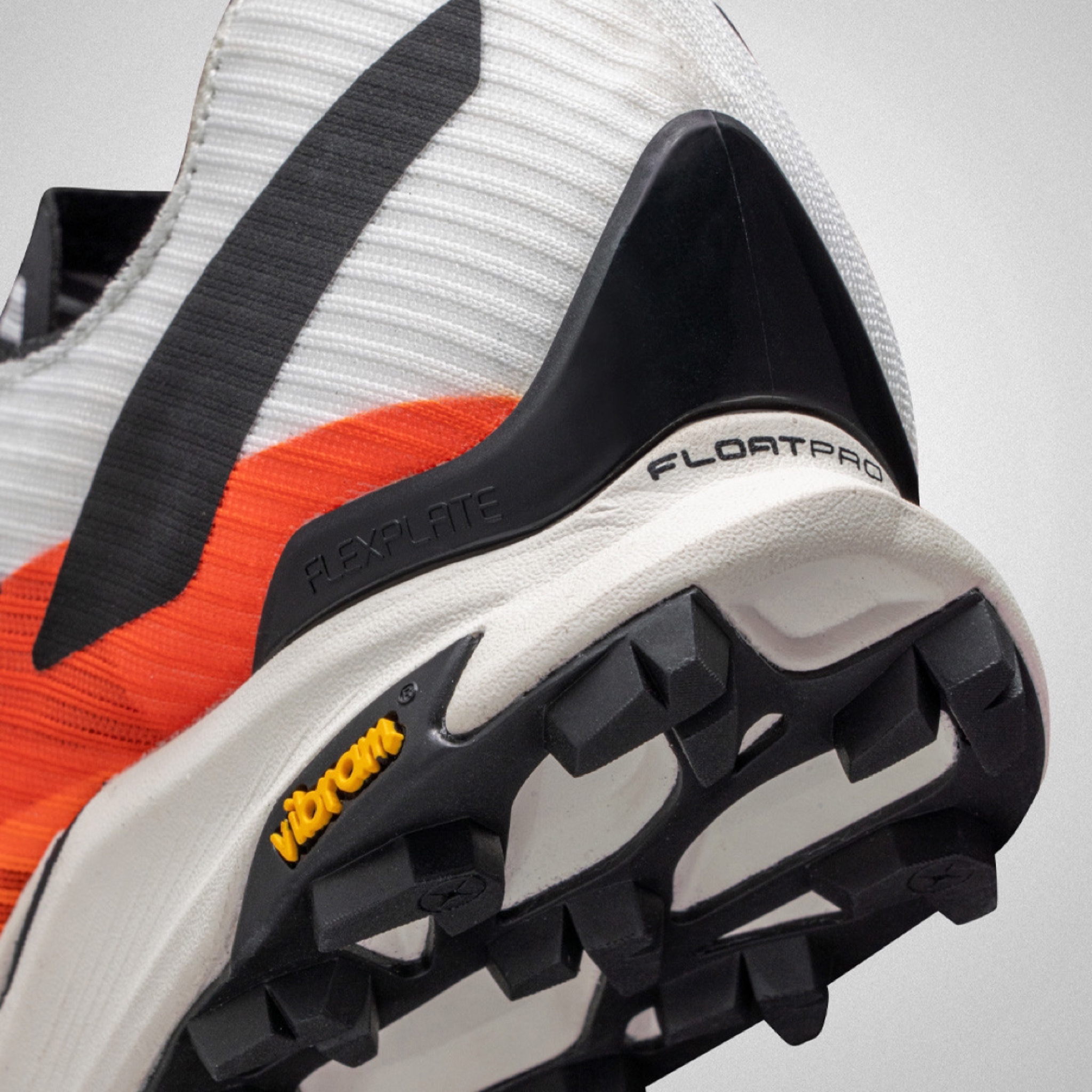 รองเท้าวิ่งเทรล Merrell MTL SkyFire 2 Women (W8.5US)