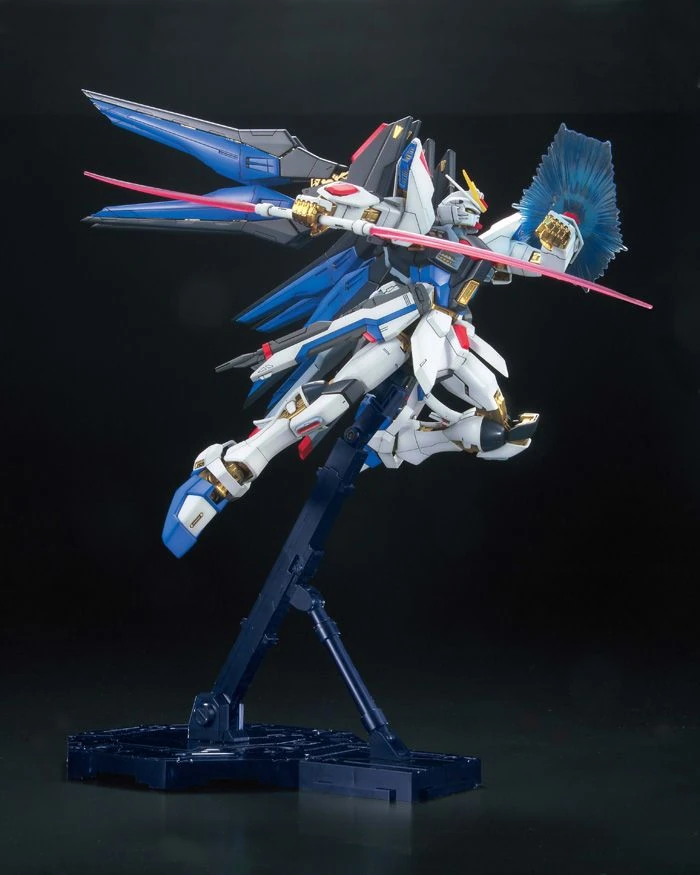 MG 1/100 STRIKE FREEDOM GUNDAM FULL BURST MODE