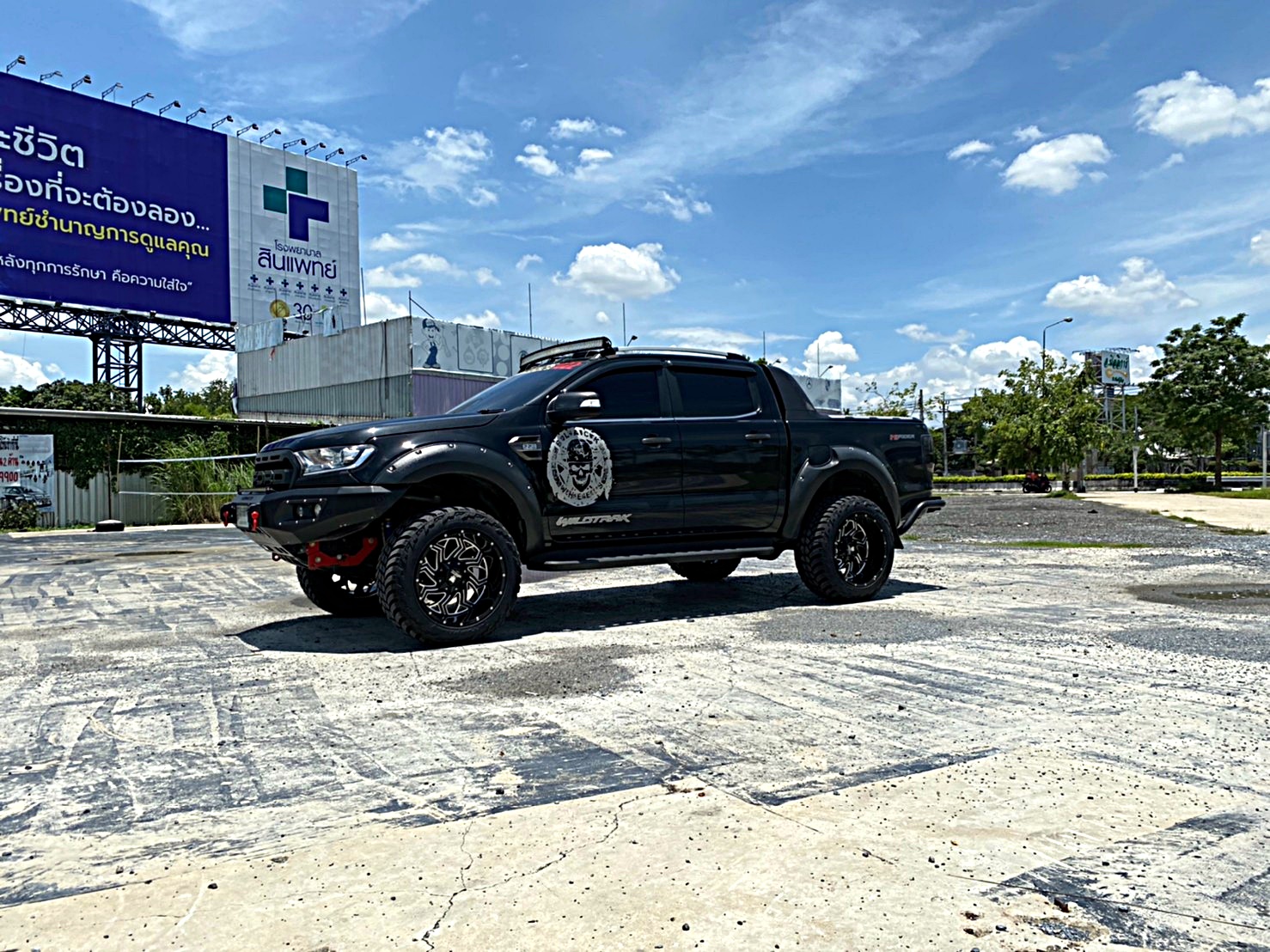FORD WILDTRACK ทรงเมกา