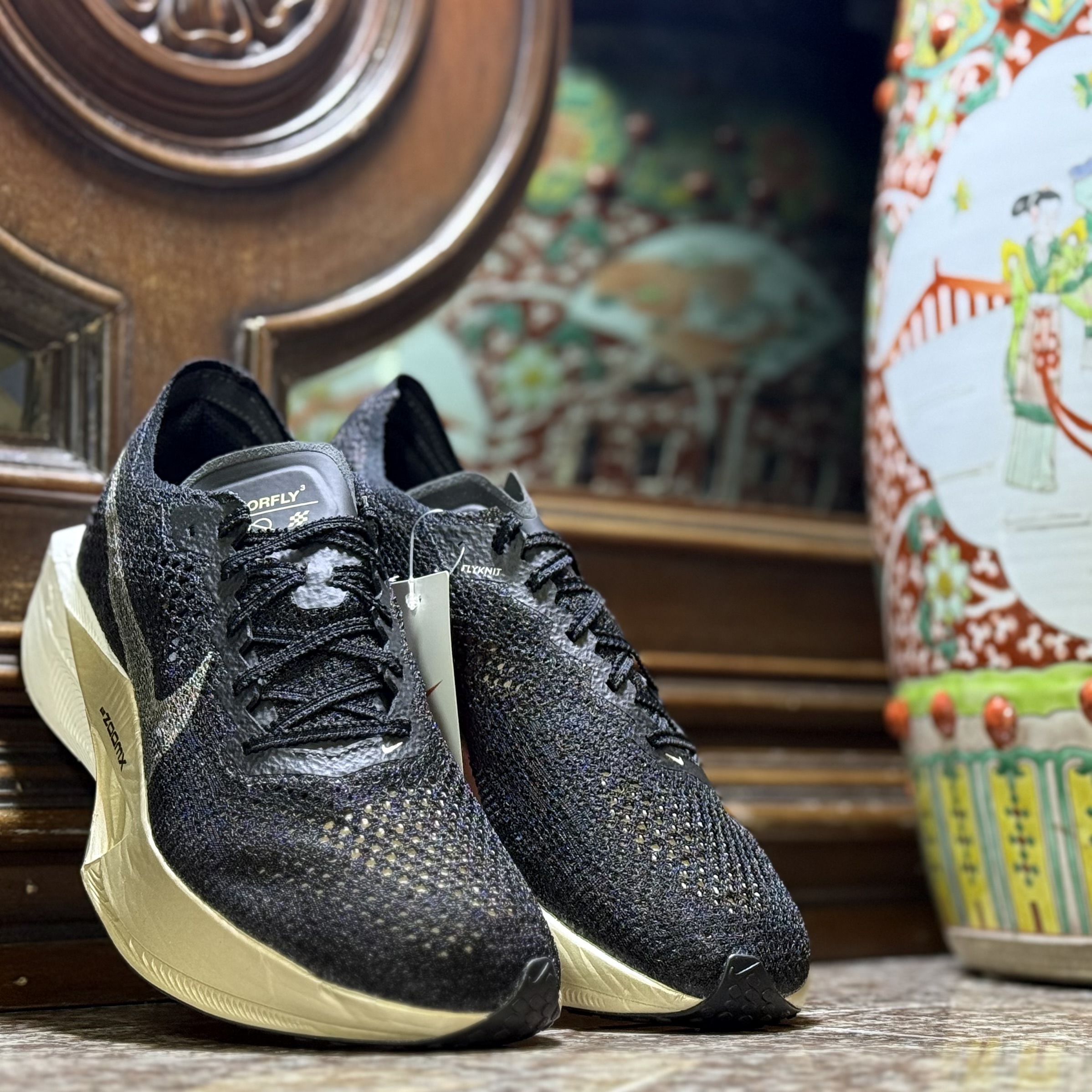 รองเท้าวิ่ง Nike ZoomX Vaporfly Next% 3 (M10/10.5US)