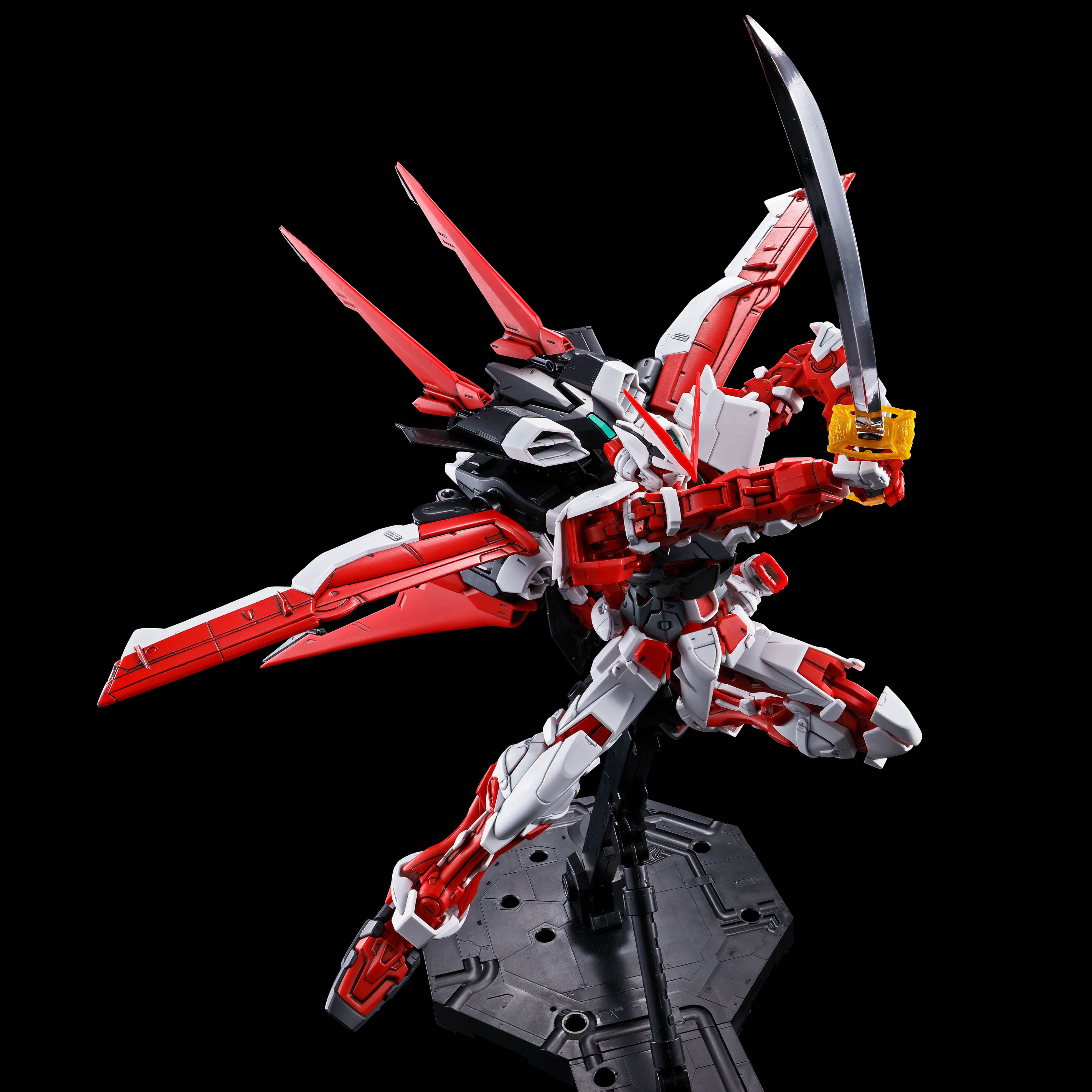 P-Bandai: MG 1/100 Gundam Astray Red Frame Flight Unit