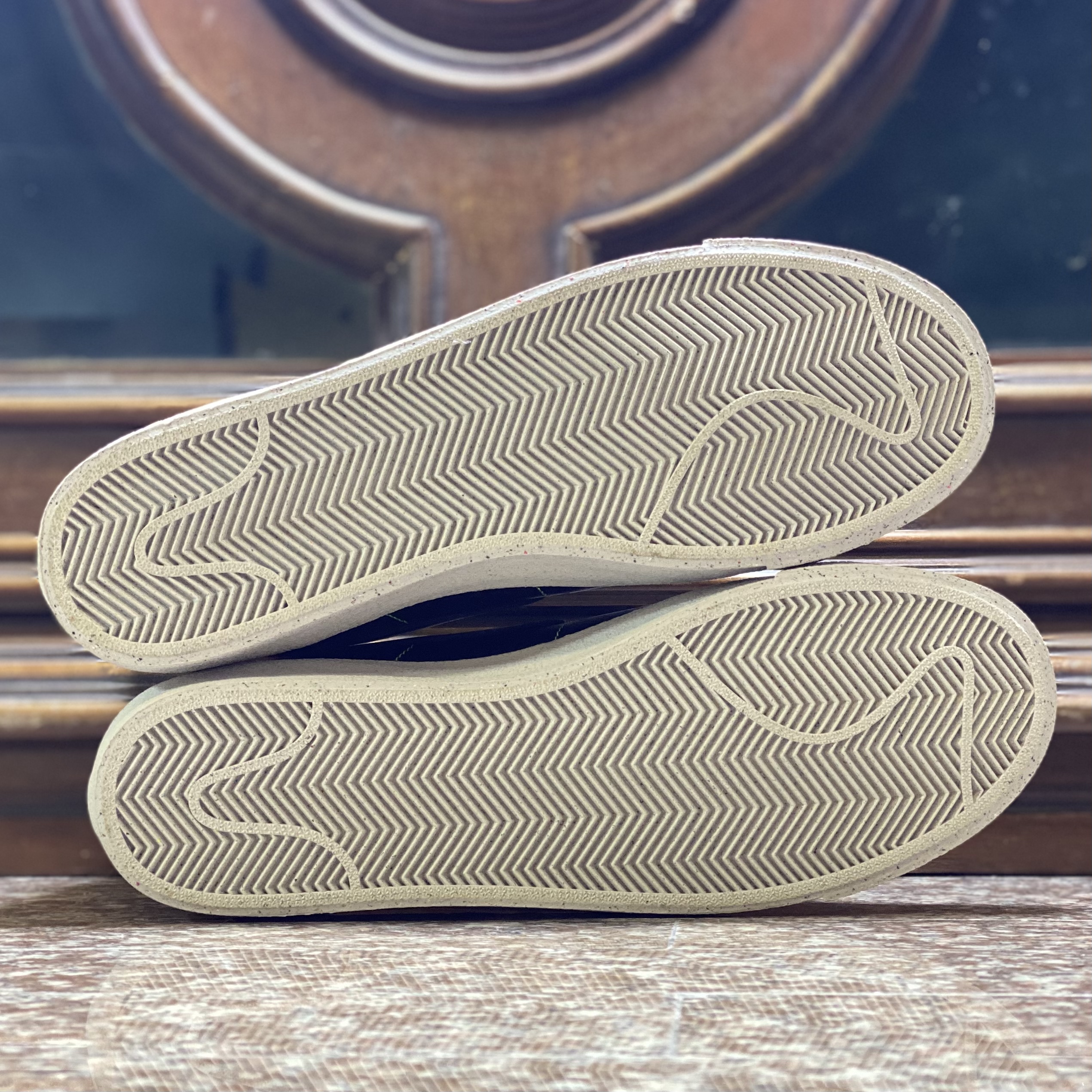 รองเท้า Nike Blazer Mid ‘77 ‘LIMITED’ (M10US)