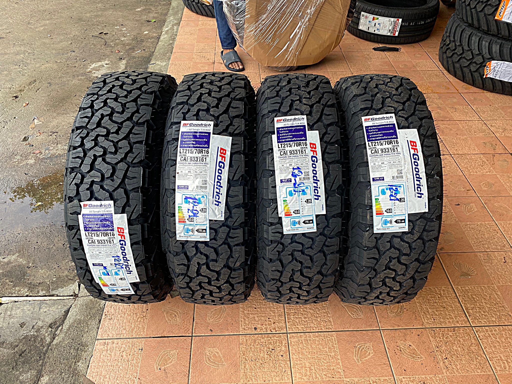 BF GOODRICH KO2 215/70-16 มาใหม่ราคาพิเศษที่ STEP9