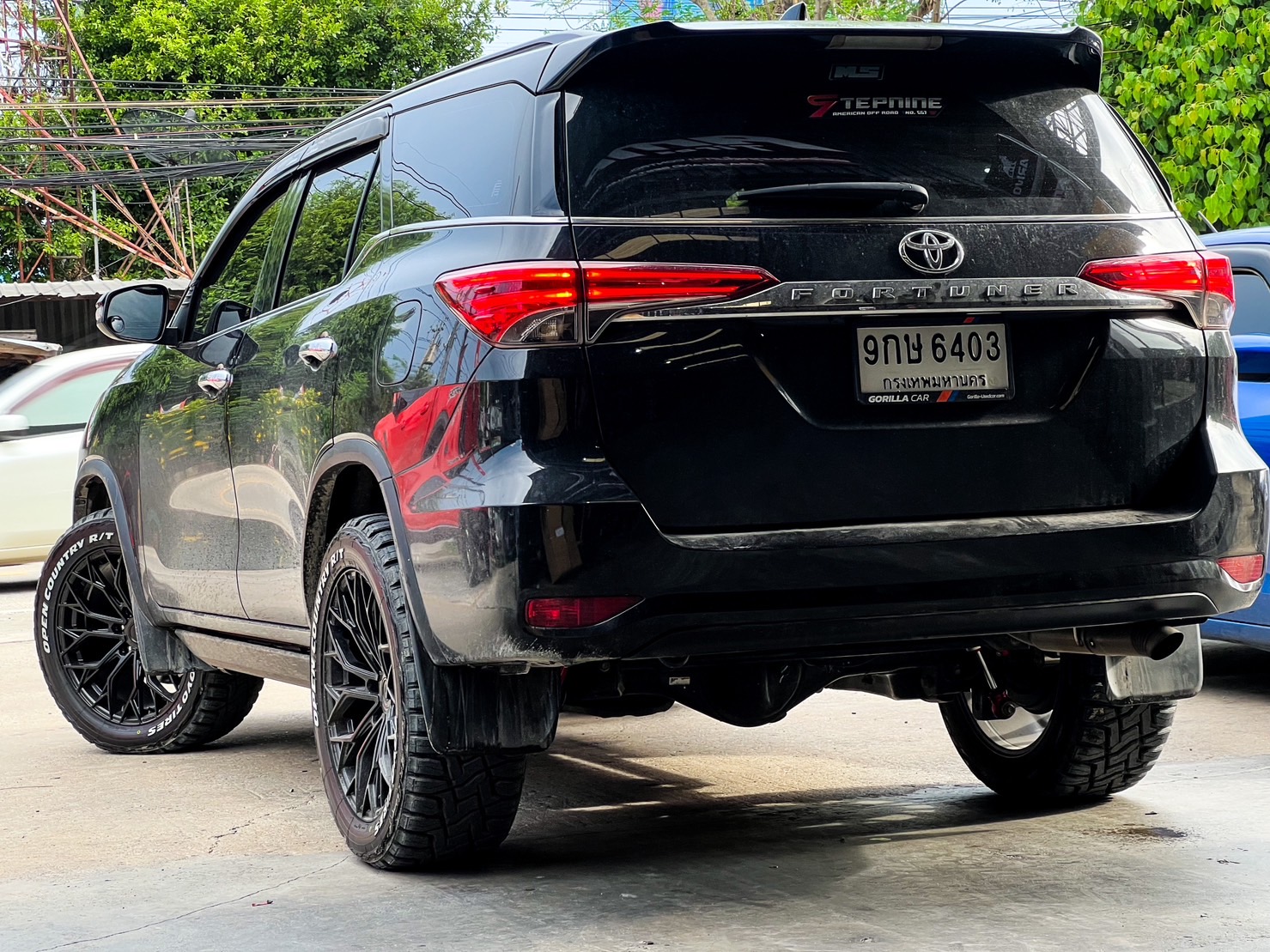 TOYOTA FORTUNER ทรงมาเฟีย จองคิวมาจากเชียงใหม่