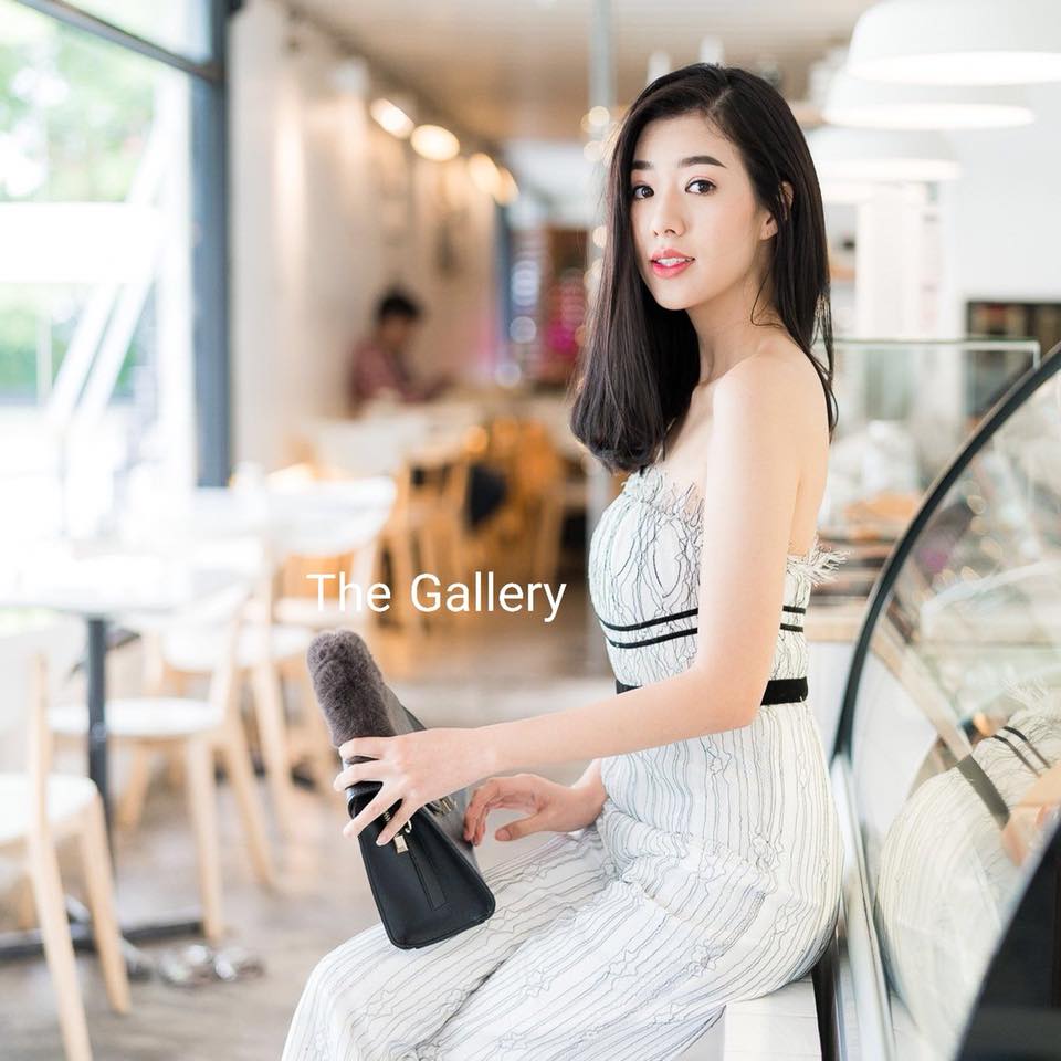 จั้มสูทเกาะอกเนื้อผ้าลูกไม้