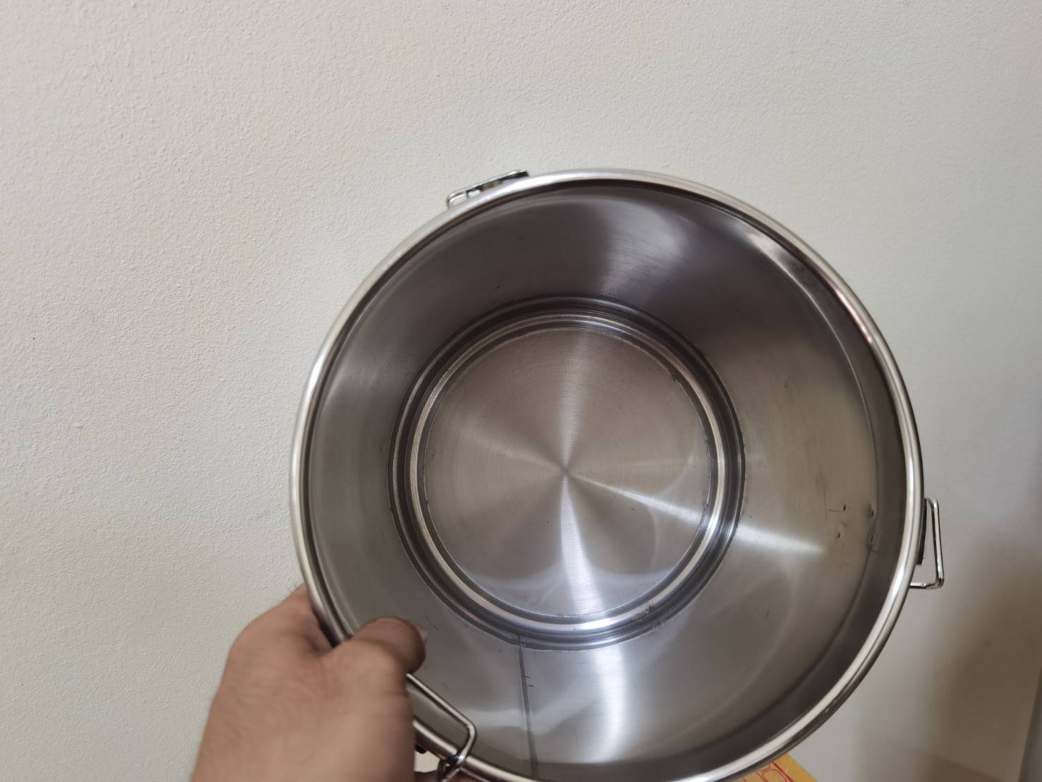 หม้อ-ถังสแตนเลสพร้อมฝาปิดมีหูหิ้ว มีให้เลือกหลายขนาด ใหญ่สุด 118ลิตร G1steel tank-304