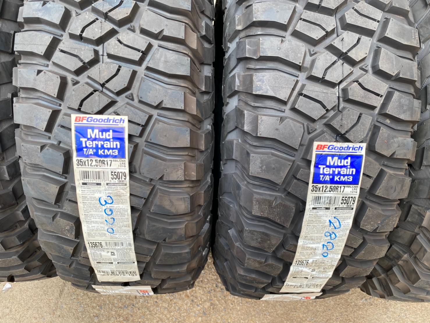 BF GOODRICH KM3 35X12.5R17 ราคาถูก ต้อง STEP9 เท่านั้น